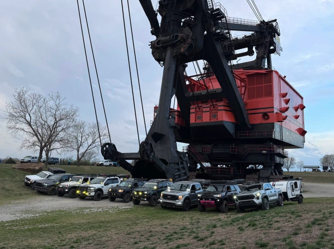Big Brutus, rigs lined up